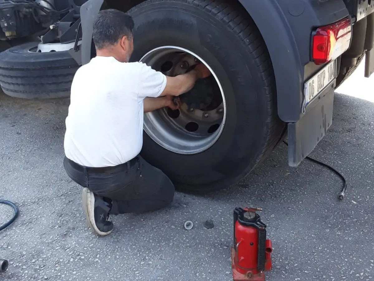 Senirkent Oto Lastikçi